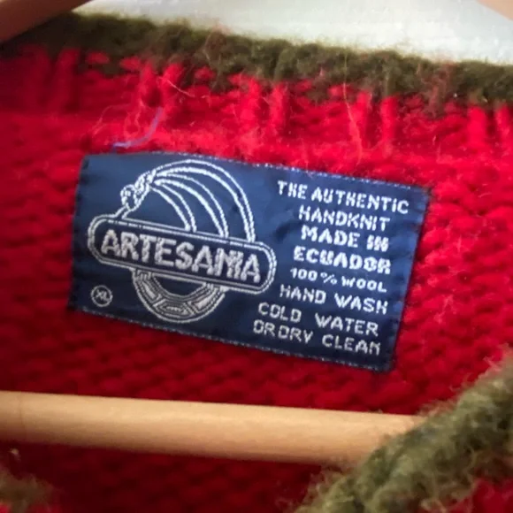 🎉HP🎉 Handmade 100% wool sweater - Picture 3 of 9